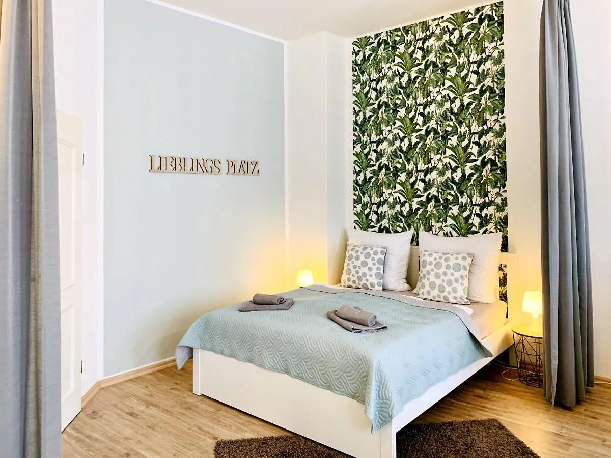 Zentrumsnahe Ferienwohnung Mit Ruhigem Balkon - 