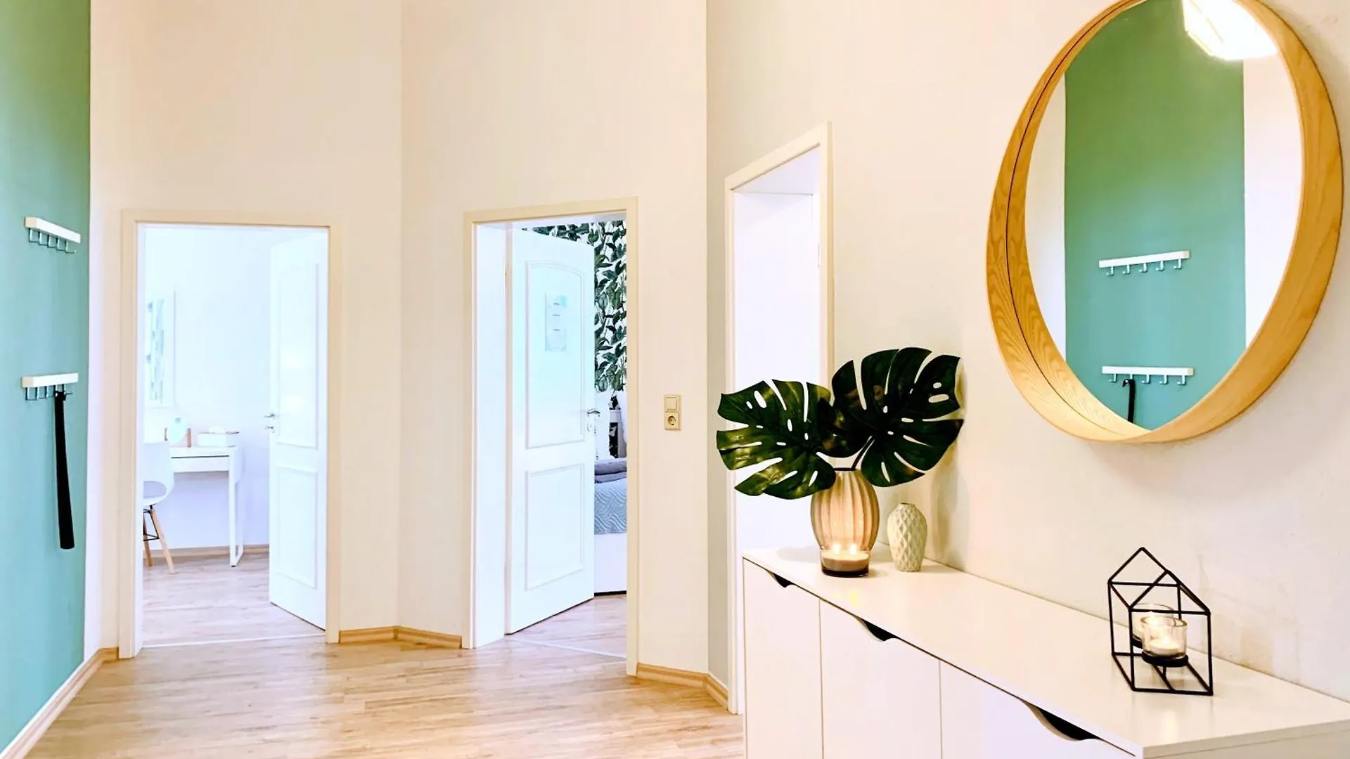 Zentrumsnahe Ferienwohnung Mit Ruhigem Balkon - 